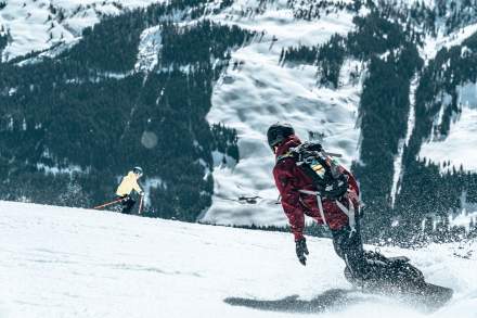 Base Camp Lodge · Hotel Bourg St Maurice 73 · snowboard