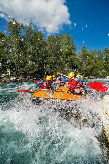 Base Camp Lodge · Hotel Bourg St Maurice 73 · rafting